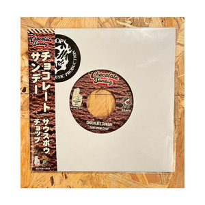 日本疯狂吮乳吸奶头
